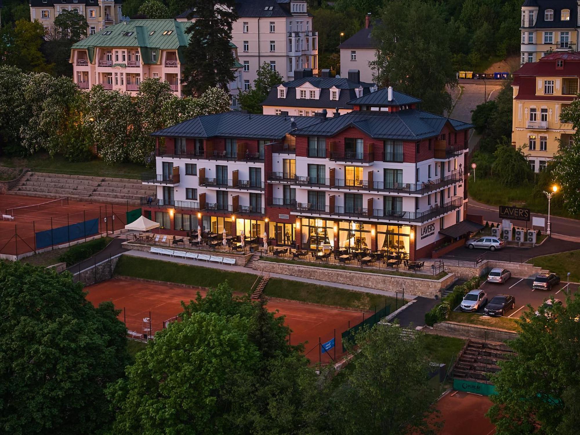Wellness Hotel Queens Mariánské Lázně Exterior foto